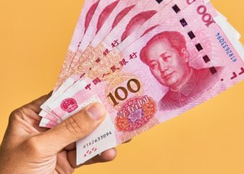 Chinese Tech Giants Pay Big for Blockchain Talent in Crowded Field