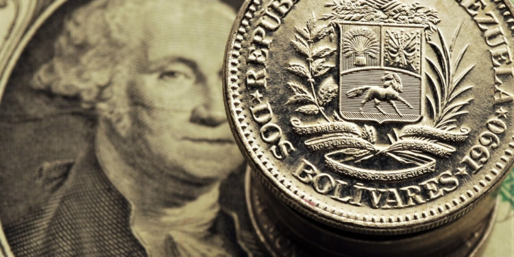 In Venezuela, USD, Not Bitcoin, Still Reigns Supreme – Report