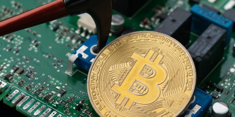 Are Bitcoin Miners The Most Violent People on Earth? Climate Journalist Eric Holthaus Seems to Think So