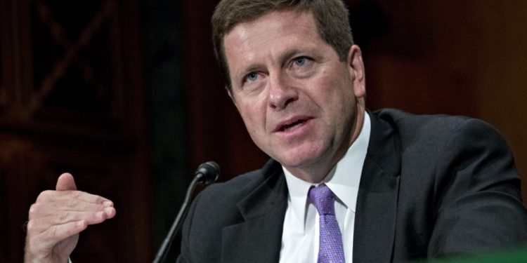 Former SEC Chairman Jay Claton Becomes An Advisor To A Bitcoin Fund Manager