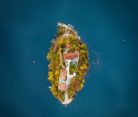 How Decentraland offers profits with digital real estate