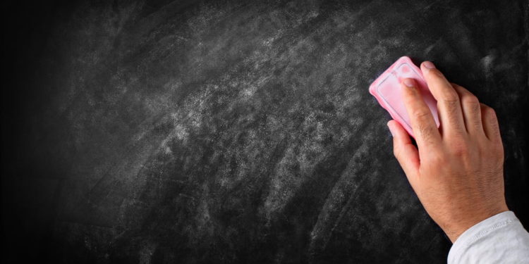 Cardano Price Erases Breakout Pop by Half, Faces Bearish H&S Risks