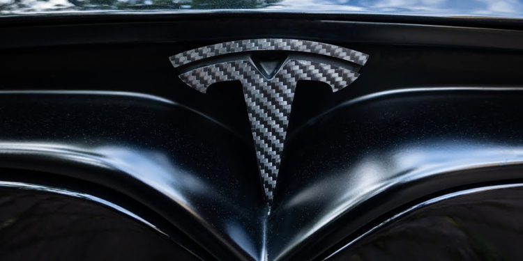 Bitcoin Affect? Billionaire Fund Manager Sells 1.8M Tesla Shares for Clients