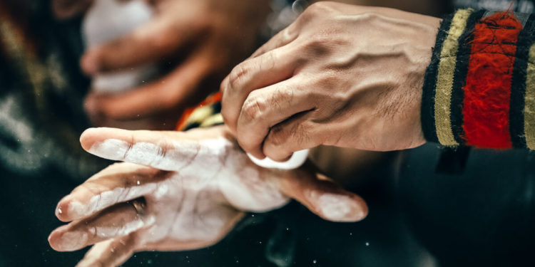 Institutions & Retail Compete For Bitcoin