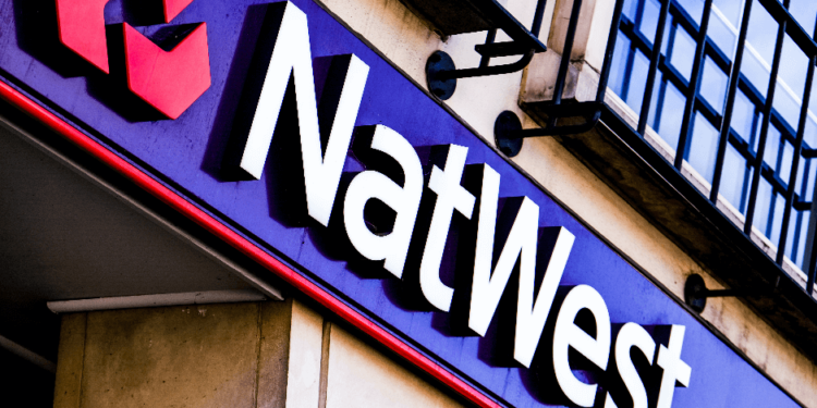 UK Banks Getting Tough on Bitcoin, But AML Rules Are The Real Problem