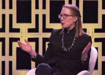 SEC’s ‘Crypto Mom’ Updates Token Safe Harbor Proposal on GitHub