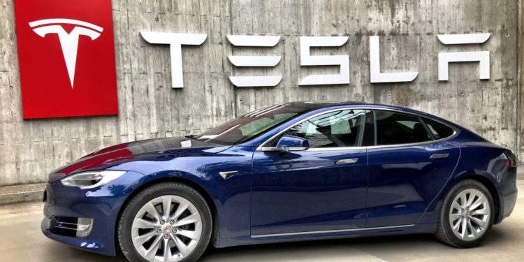 Two Australians Lose $130,000 To Tesla Scam While Buying The Electric