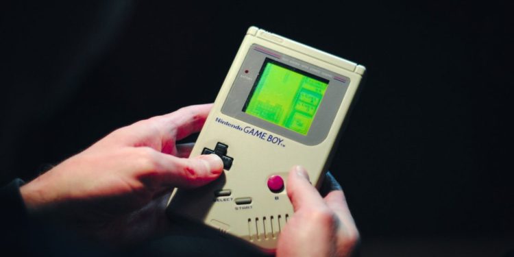 Hardware Hacker Modifies Old School Game Boy To Mine Bitcoin