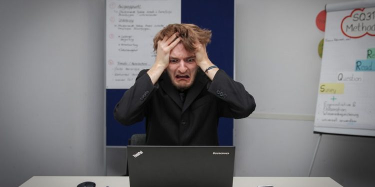 SAFEMOON And DOGE Both Drop 50% As Market Plunges By Half A Trillion