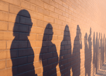 ‘Elderly’ South Korean Crypto Fans Brave 30-min Waits at Customer Centers