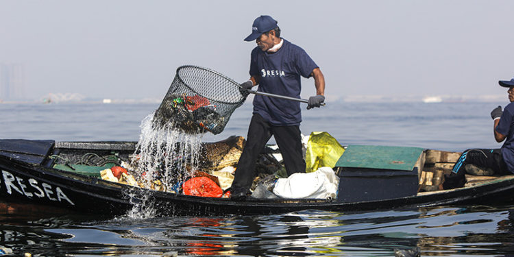 672,938 Lbs Of Plastic Waste Removed From The Ocean, Verified By VeChain