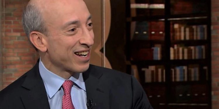 SEC’s Head Wants to ‘Fill in the Gaps’ in Crypto Investor Protection