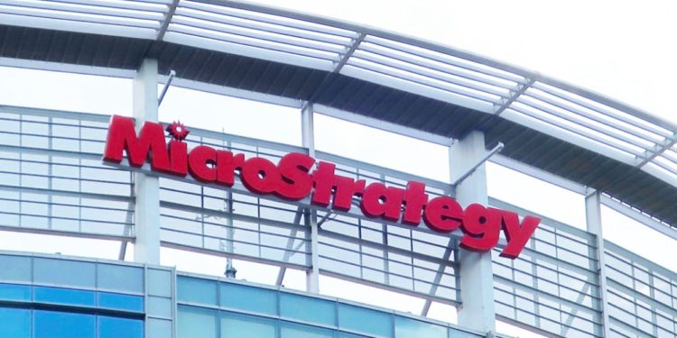 MicroStrategy Plans To Buy More BTC After 52% Surge In Revenue