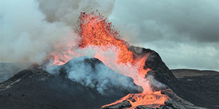 Latin America, Caribbean Could Use Thousands Volcanoes To Mine Bitcoin