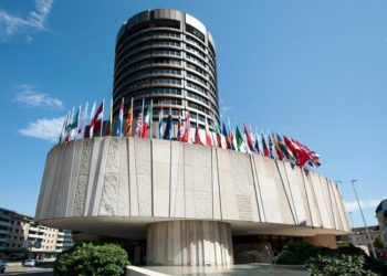 Central Banks Step Up Bitcoin, Stablecoin Bashing Efforts Amid CBDC Plans