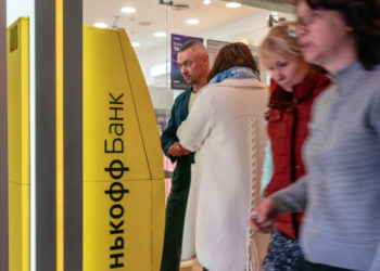 Russia’s Tinkoff Faces Regulatory Challenges to Offer Crypto Investments