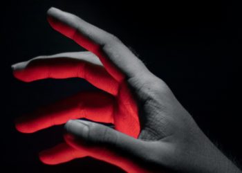 Can Bears Force Saylor To Sell His Bitcoin? Analyst Shared Theory