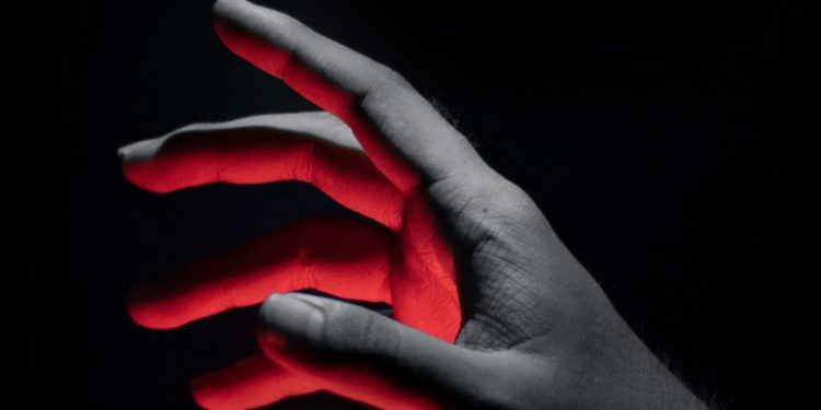 Can Bears Force Saylor To Sell His Bitcoin? Analyst Shared Theory