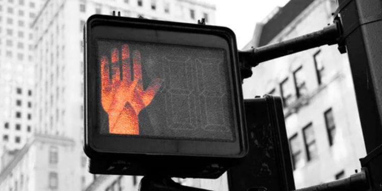 Why This Bitcoin Price Pattern Spells Short Term Pain