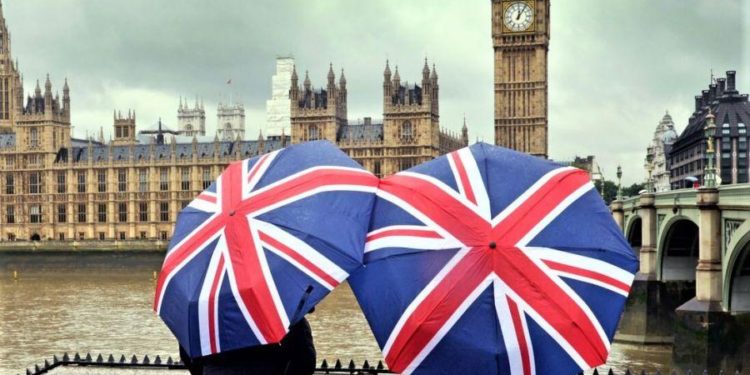 British Financial Advisers Don’t Like Crypto & Meme Stocks + More News