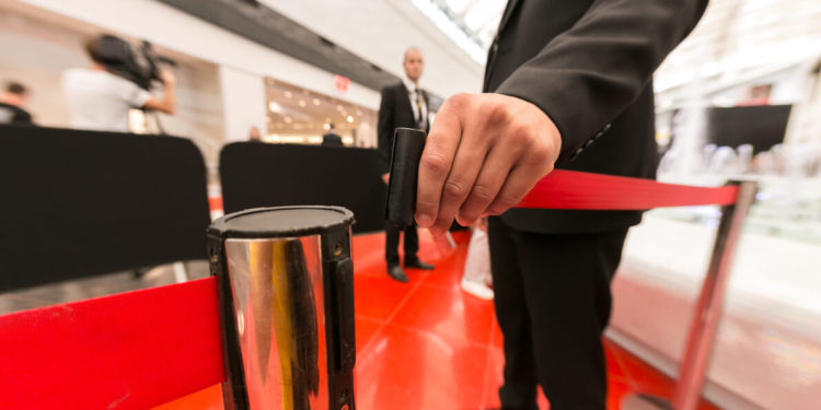 ‘Fiat-Like’ Proof-of-Stake Chains Favor Centralization & Rich Players