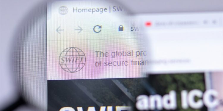 SWIFT Ups Competition with Crypto, Launches ‘Fast, Transparent Payments’ Service