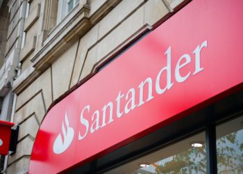 Santander Blocks Payments by UK Account Holders to Binance