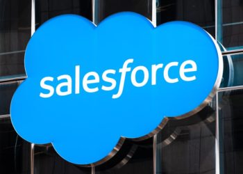 Eight major benefits of Salesforce Blockchain with a real life example
