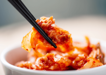 Kimchi ‘Bonus’ Is Back as Korean ‘Ant’ Investors Return to the Market