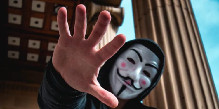 Q&A With Poly Hacker, Hero Or Villain Behind DeFi Heist?