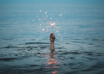Sentiment Turns Neutral As Bitcoin Stagnates, What To Do?