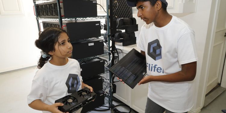 Meet The 9 And 14-Year-Old Sibling Duo Making $32,000 A Month With Ethereum