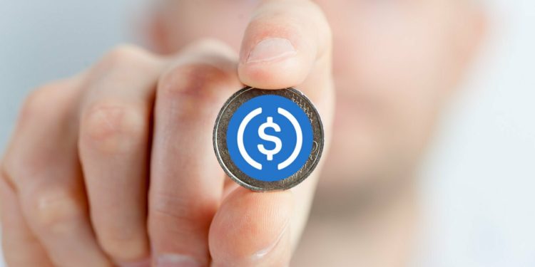 Coinbase Removes USD Coin (USDC)”Backed By Dollar” Statement