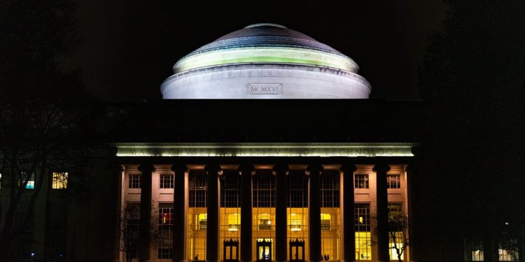 In 2014, Selected MIT Students Got $100 Of Free BTC. What Did They Do With It?