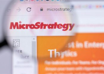 MicroStrategy Insider Sales Hint Executives May Lack CEO’s Conviction