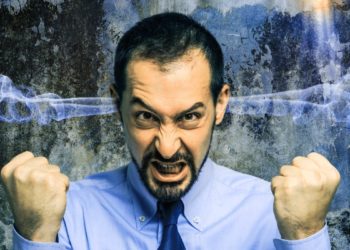 Coinbase Users Furious As Platform Fails Amid Crypto Crash