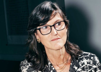 Cathie Wood’s Ark Invest Purchases Twitter Shares Worth $55.34 Million
