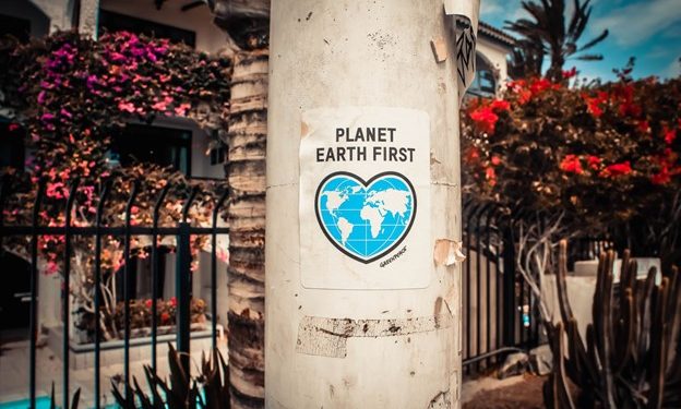 How Blockchain-Based Technology Can Shape the Future of Earth