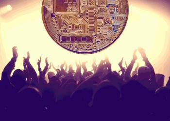 This Mid-Cap Altcoin Is Surging After Announcing Massive $318,000,000 Incentive Program