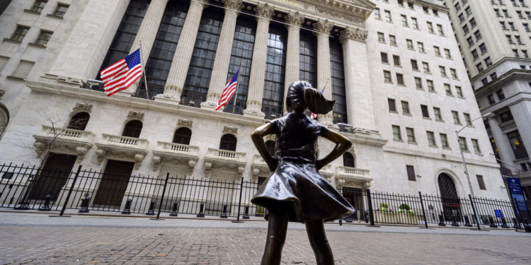 Bitcoin Futures ETF to Start Testing Market on Tuesday Amid Pullback Talks