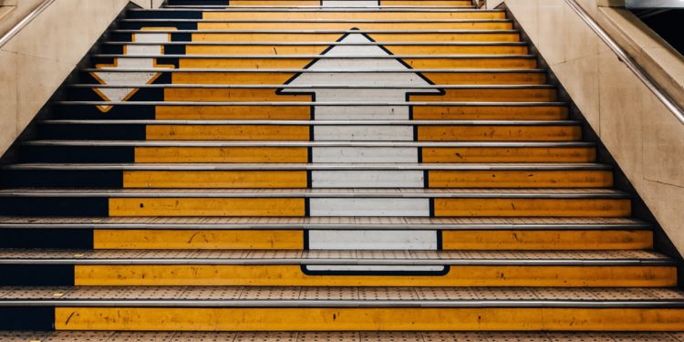 Fantom Token Soars as DeFi Usage Takes Off, Shiba Inu Crashes