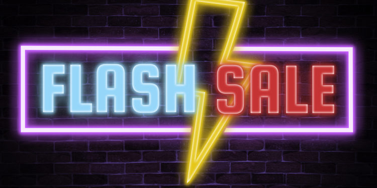 Lucky Buyers Possibly Bag $8K Bitcoin During Early Morning Flash Crash