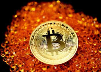 Bitcoin On-Chain Data Shows Decrease In BTC Outflows, Crash Incoming?