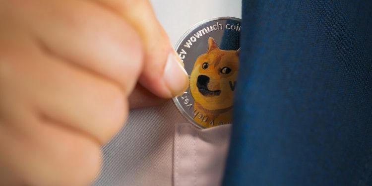 Binance Resumes DOGE Withdrawals, Says ‘No Shade Intended’