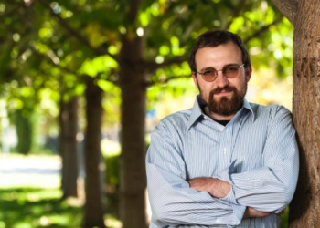 Here’s What Cardano Founder Charles Hoskinson Wants For Christmas
