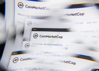 CoinMarketCap Glitch ‘Sent’ BTC, ETH to Billions; Affected Coinbase, Crypto.com