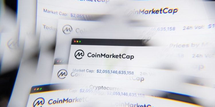 CoinMarketCap Glitch ‘Sent’ BTC, ETH to Billions; Affected Coinbase, Crypto.com