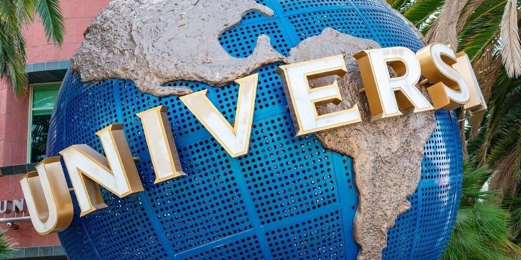 Universal & Facebook Moves, Weddings in Virtual Worlds