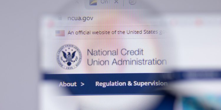 US Regulator Tells Credit Unions They Can Team Up with Crypto Firms