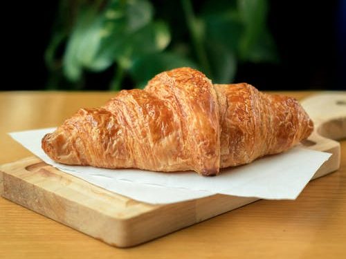 A Croissant Explains Web3 And NFTs To Elon Musk